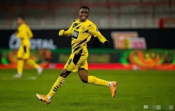  德甲新生代闪耀，穆科科破纪录成最年轻进球者  